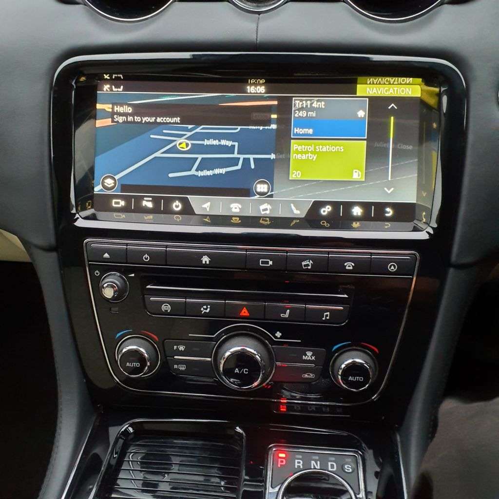 2019 JAGUAR XJ 2019 JAGUAR XJ