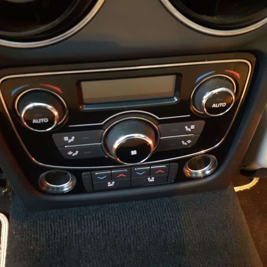 2019 JAGUAR XJ 2019 JAGUAR XJ