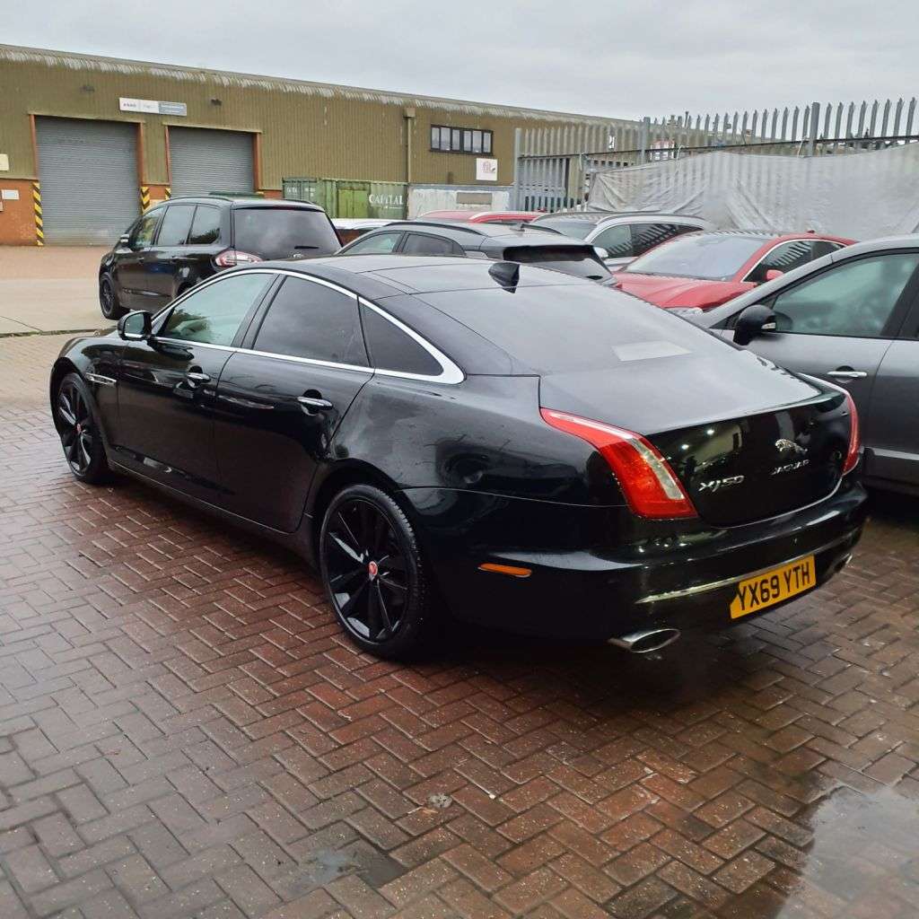 2019 JAGUAR XJ 2019 JAGUAR XJ