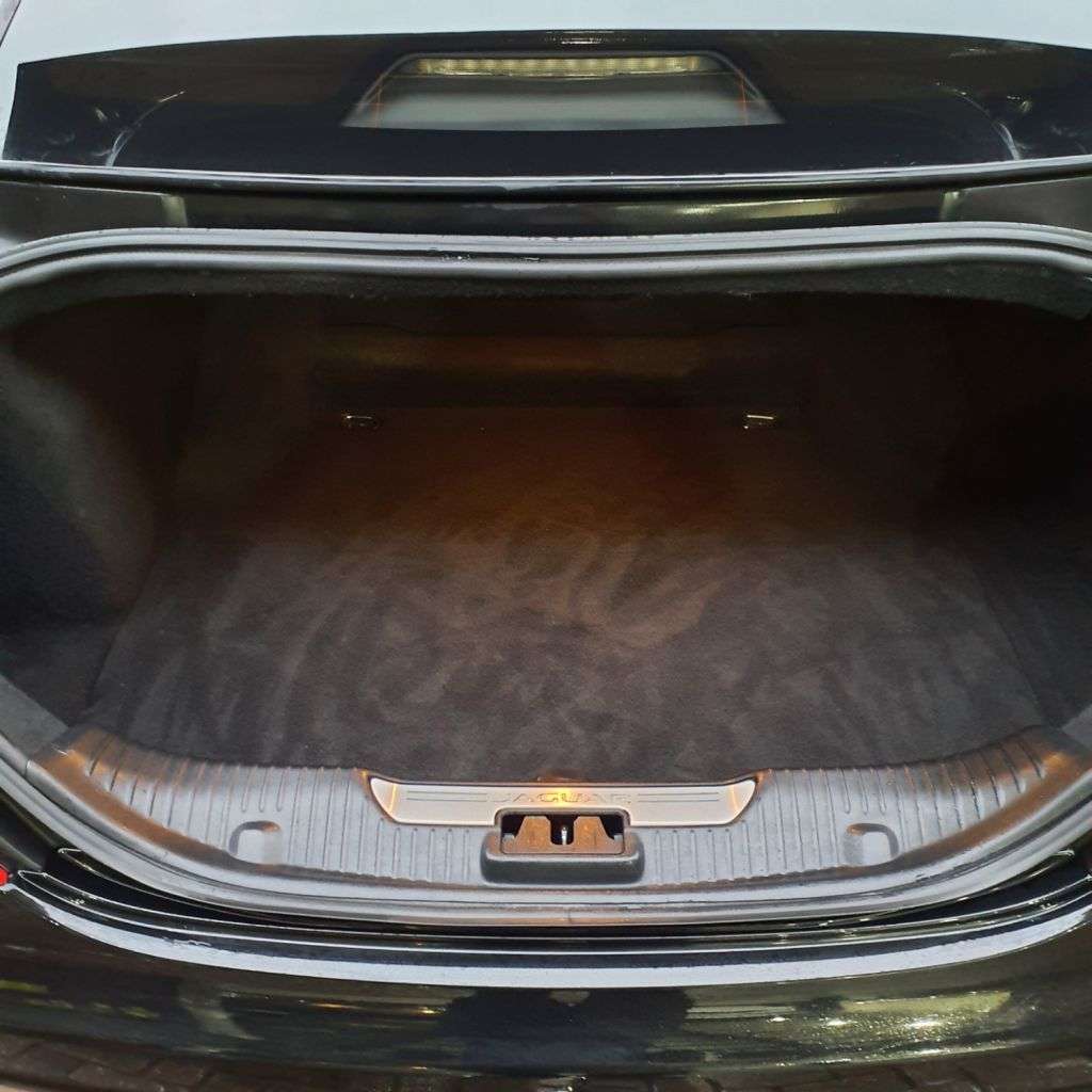 2019 JAGUAR XJ 2019 JAGUAR XJ