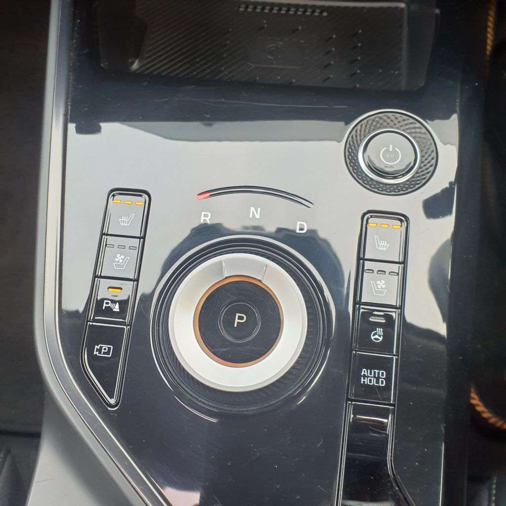 2023 KIA NIRO 2023 KIA NIRO