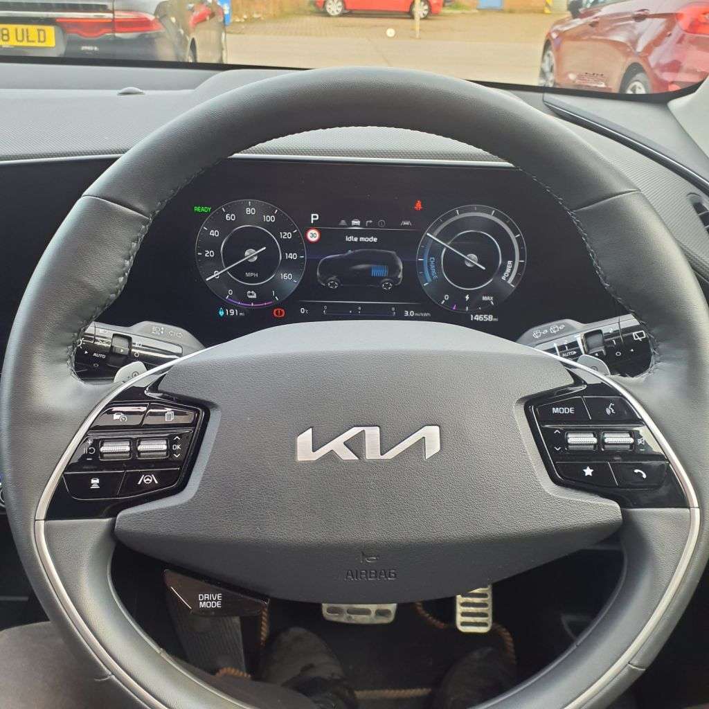 2023 KIA NIRO 2023 KIA NIRO