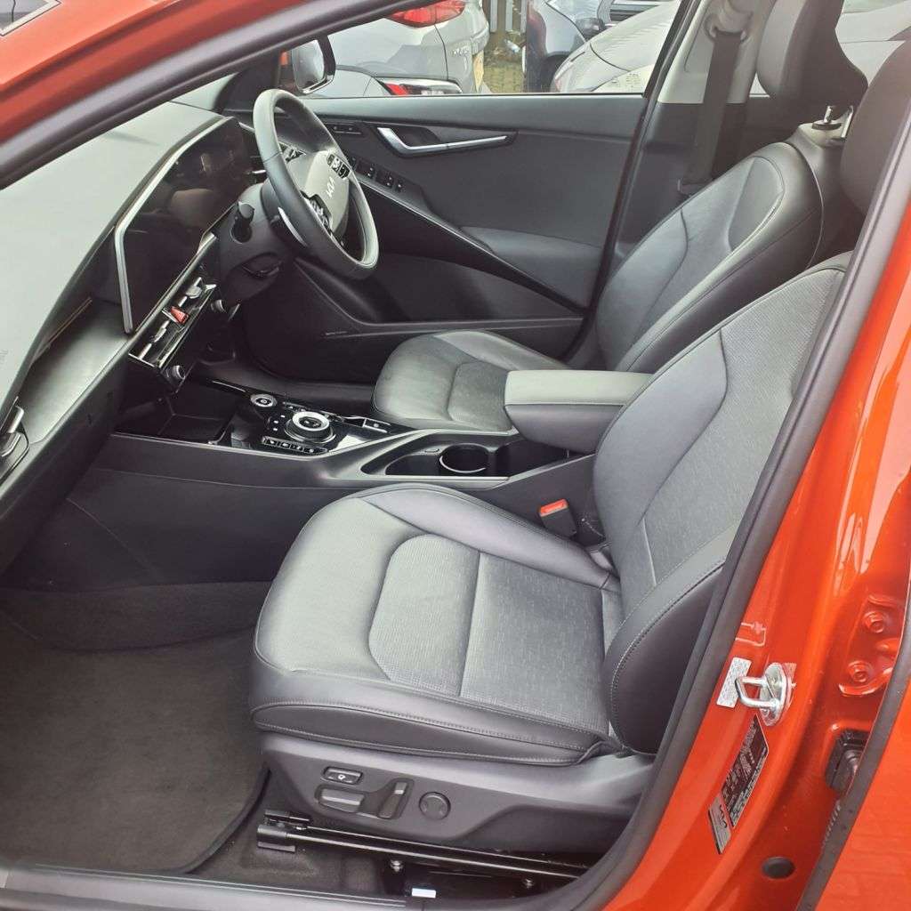 2023 KIA NIRO 2023 KIA NIRO