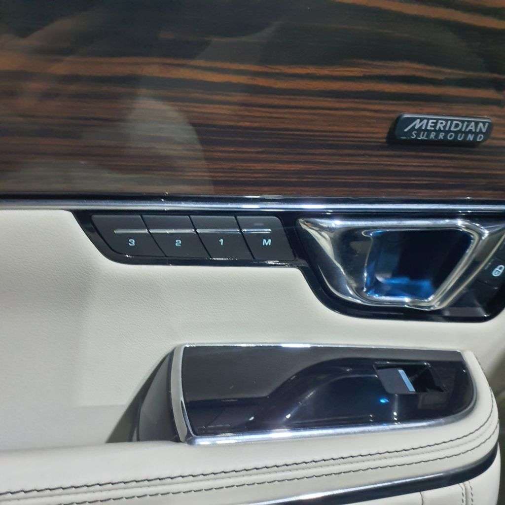 2017 JAGUAR XJ 2017 JAGUAR XJ