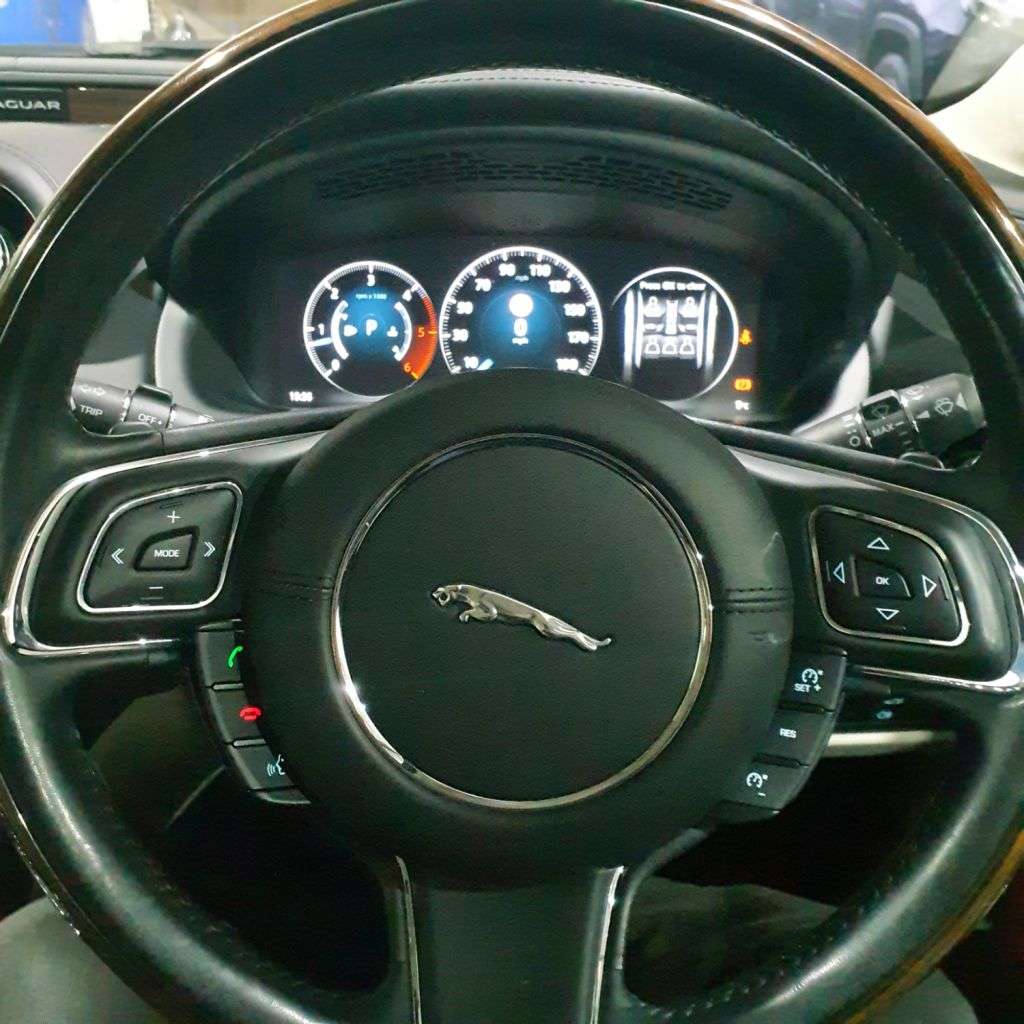 2017 JAGUAR XJ 2017 JAGUAR XJ