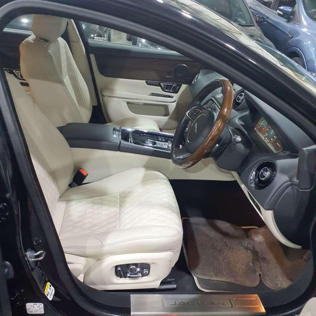 2017 JAGUAR XJ 2017 JAGUAR XJ