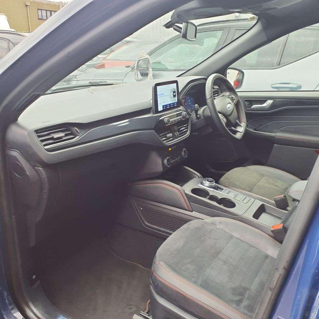 A 2022 FORD KUGA 2.5 Duratec 14.4kWh ST-Line X Edition SUV 5dr Petrol Plug-in Hybrid CVT Eur A 2022 FORD KUGA 2.5 Duratec 14.4kWh ST-Line X Edition SUV 5dr Petrol Plug-in Hybrid CVT Eur