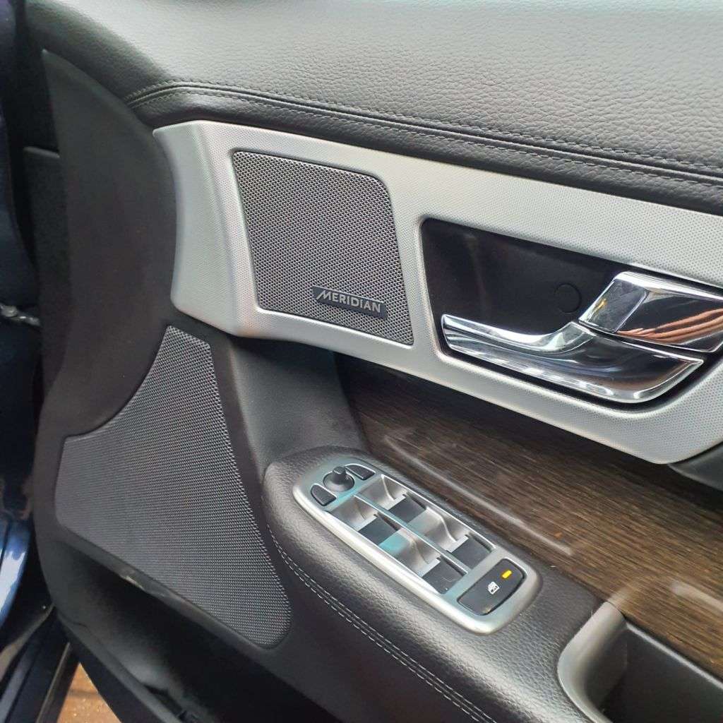 2015 JAGUAR XF 2015 JAGUAR XF