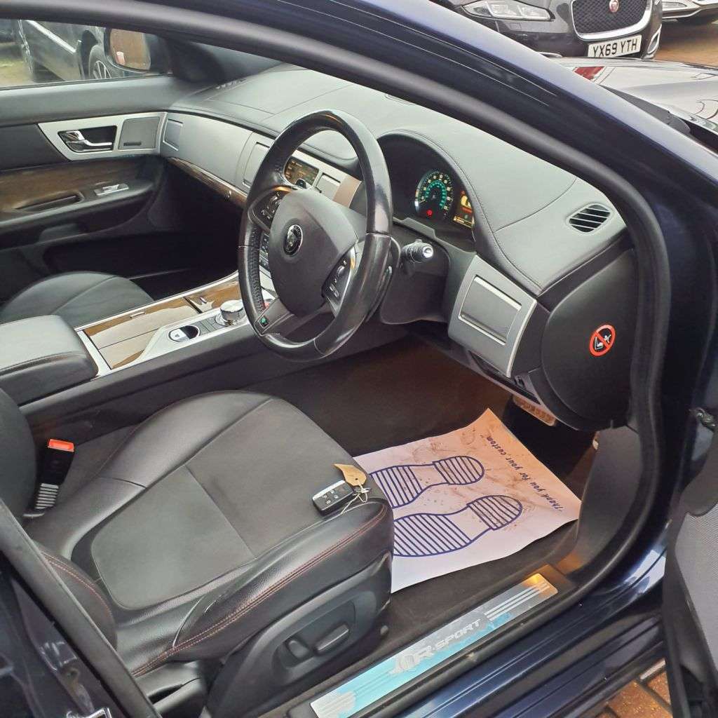 2015 JAGUAR XF 2015 JAGUAR XF