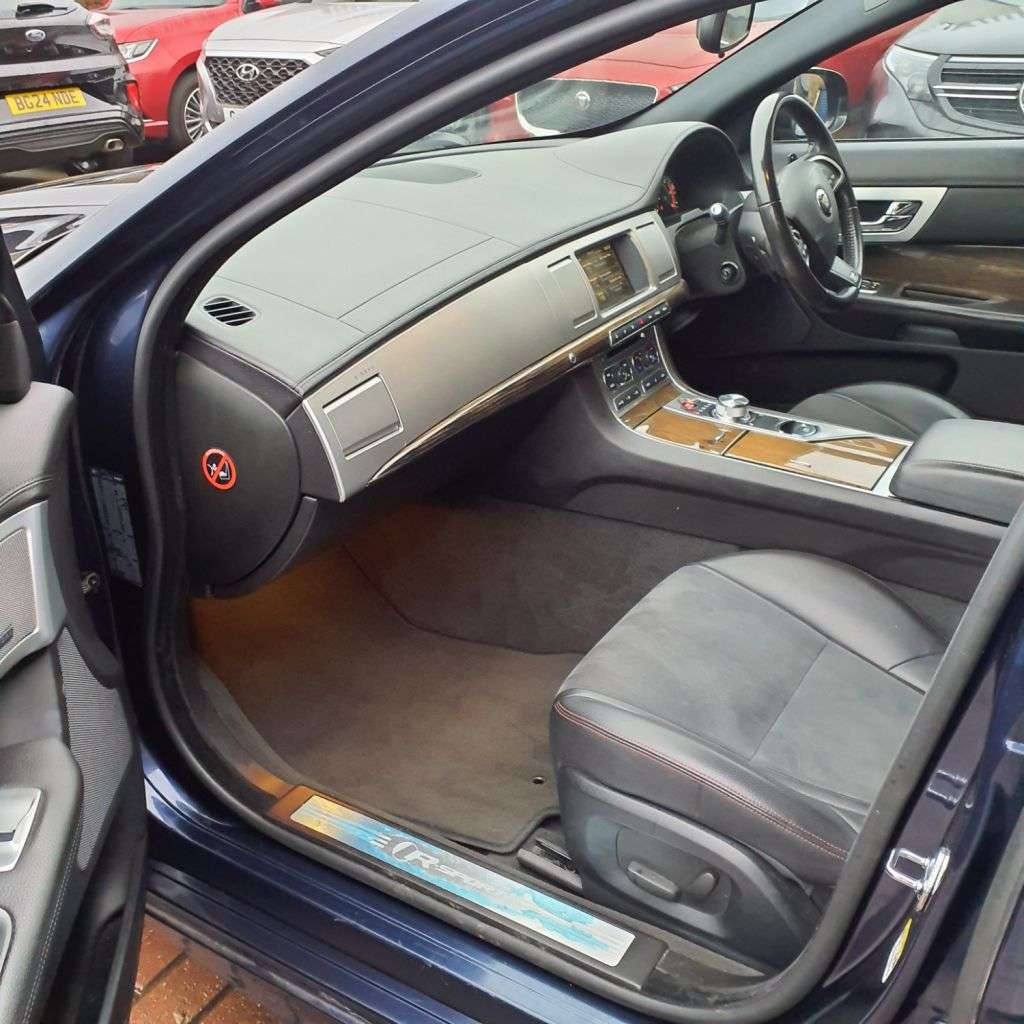 2015 JAGUAR XF 2015 JAGUAR XF