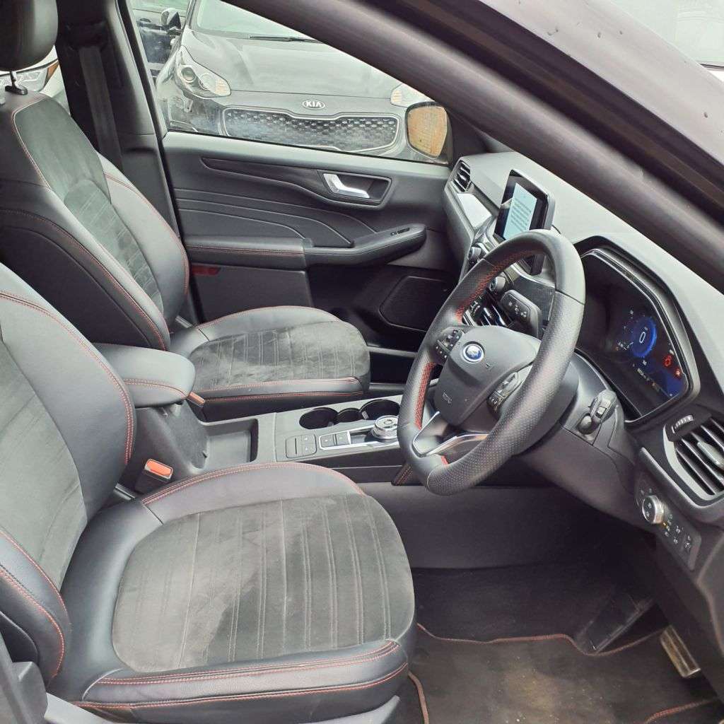 2022 FORD KUGA 2022 FORD KUGA