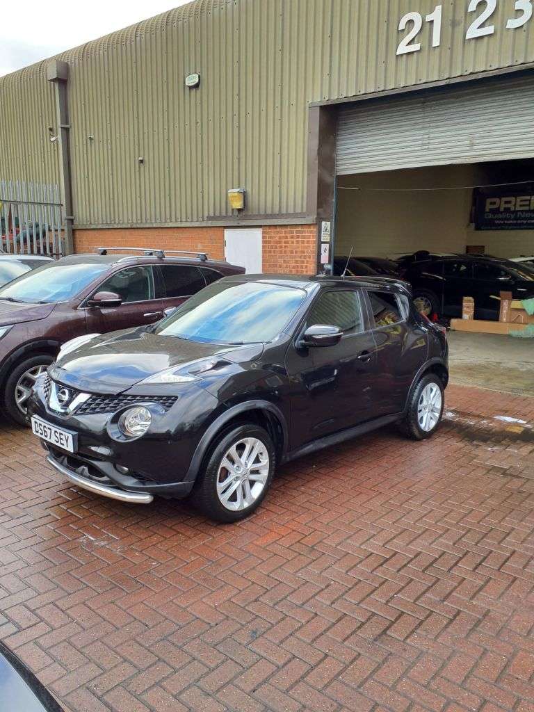 A 2017 NISSAN JUKE 1.6 N-Connecta SUV 5dr Petrol XTRON Euro 6 (117 ps) 6 MONTHS WARRANTY A 2017 NISSAN JUKE 1.6 N-Connecta SUV 5dr Petrol XTRON Euro 6 (117 ps) 6 MONTHS WARRANTY