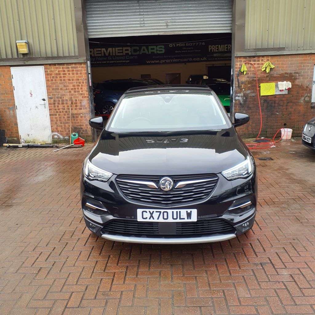 A 2020 VAUXHALL GRANDLAND X GRIFFIN A 2020 VAUXHALL GRANDLAND X GRIFFIN