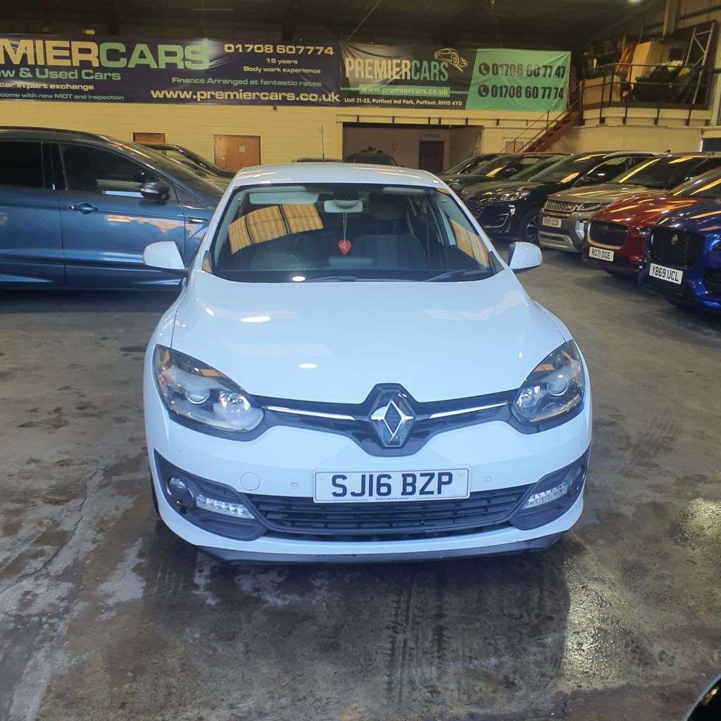 A 2016 RENAULT MEGANE 1.5 dCi Dynamique Nav Hatchback 5dr Diesel Manual Euro 6 (s/s) (110 ps) 6 M A 2016 RENAULT MEGANE 1.5 dCi Dynamique Nav Hatchback 5dr Diesel Manual Euro 6 (s/s) (110 ps) 6 M