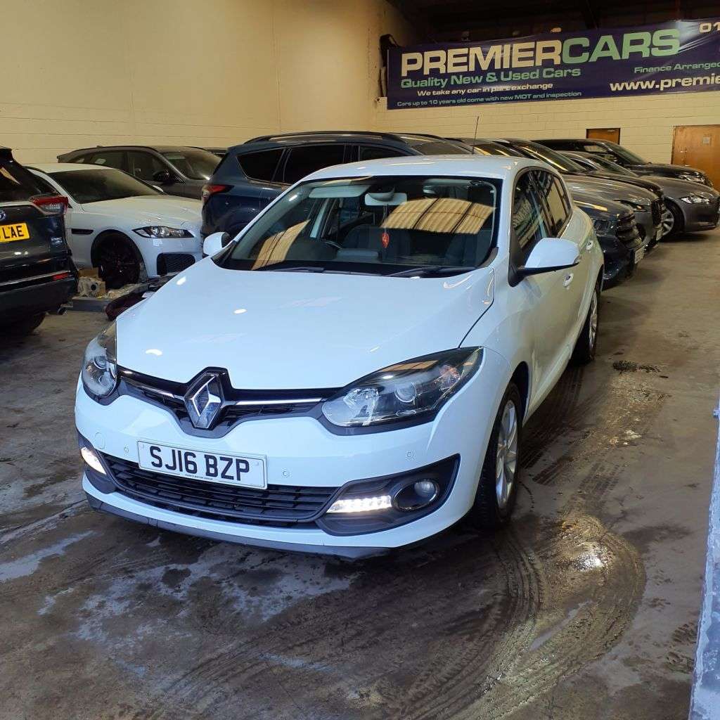 A 2016 RENAULT MEGANE 1.5 dCi Dynamique Nav Hatchback 5dr Diesel Manual Euro 6 (s/s) (110 ps) 6 M A 2016 RENAULT MEGANE 1.5 dCi Dynamique Nav Hatchback 5dr Diesel Manual Euro 6 (s/s) (110 ps) 6 M