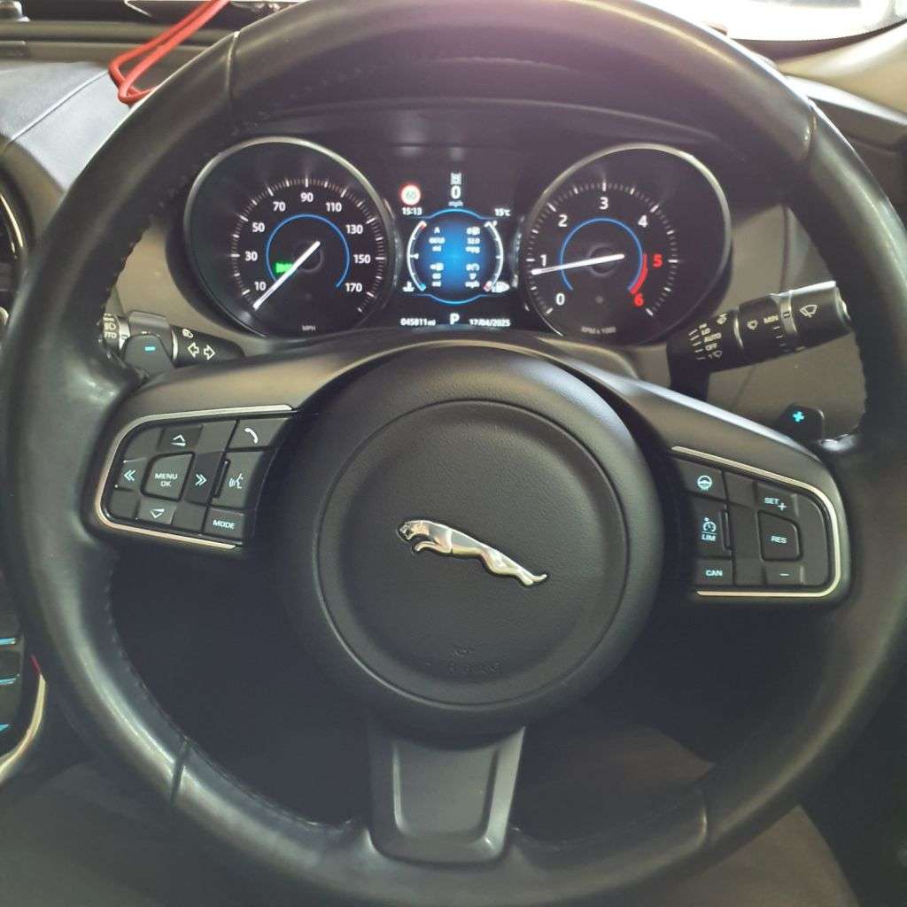 2017 JAGUAR XE 2017 JAGUAR XE