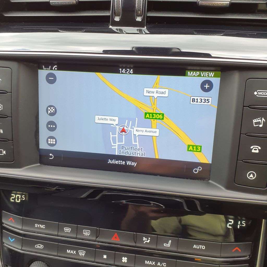 2017 JAGUAR XE 2017 JAGUAR XE