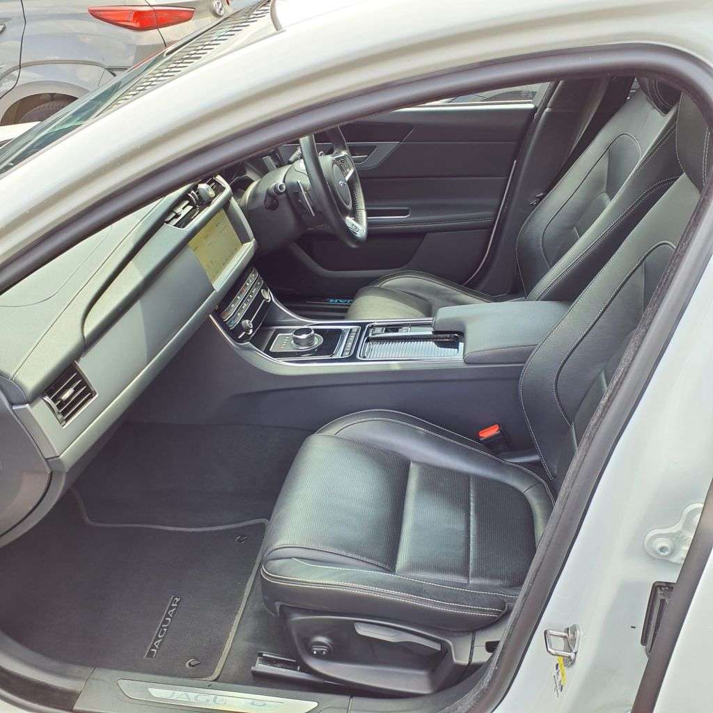 2019 JAGUAR XF 2019 JAGUAR XF