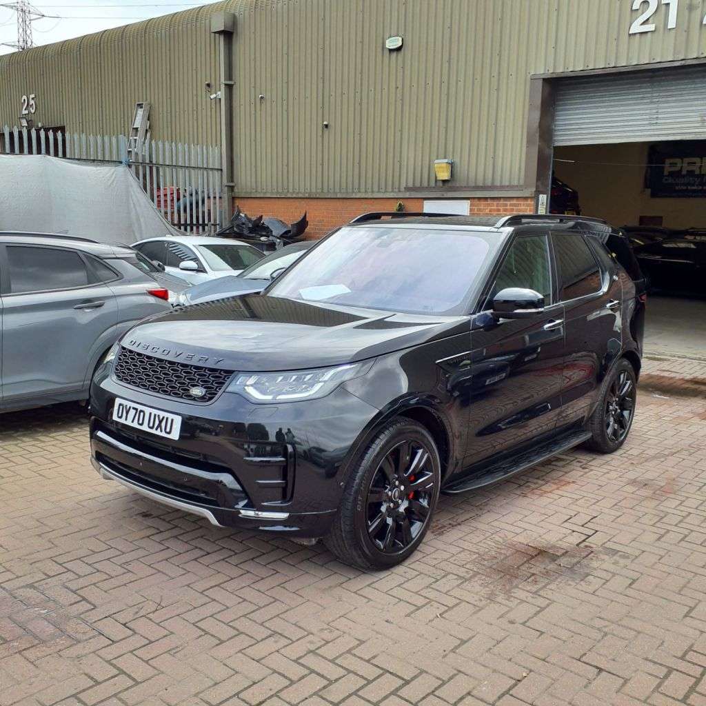A 2020 LAND ROVER DISCOVERY 3.0 SD V6 HSE Luxury SUV 5dr Diesel Auto 4WD Euro 6 (s/s) (306 ps) 6 MONTHS A 2020 LAND ROVER DISCOVERY 3.0 SD V6 HSE Luxury SUV 5dr Diesel Auto 4WD Euro 6 (s/s) (306 ps) 6 MONTHS