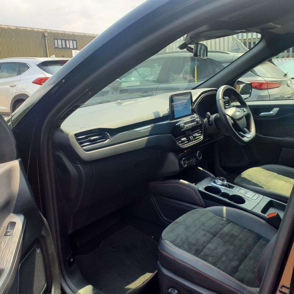 A 2023 FORD KUGA 2.5h Duratec ST-Line Edition SUV 5dr Petrol Hybrid CVT Euro 6 (s/s) (190 ps A 2023 FORD KUGA 2.5h Duratec ST-Line Edition SUV 5dr Petrol Hybrid CVT Euro 6 (s/s) (190 ps