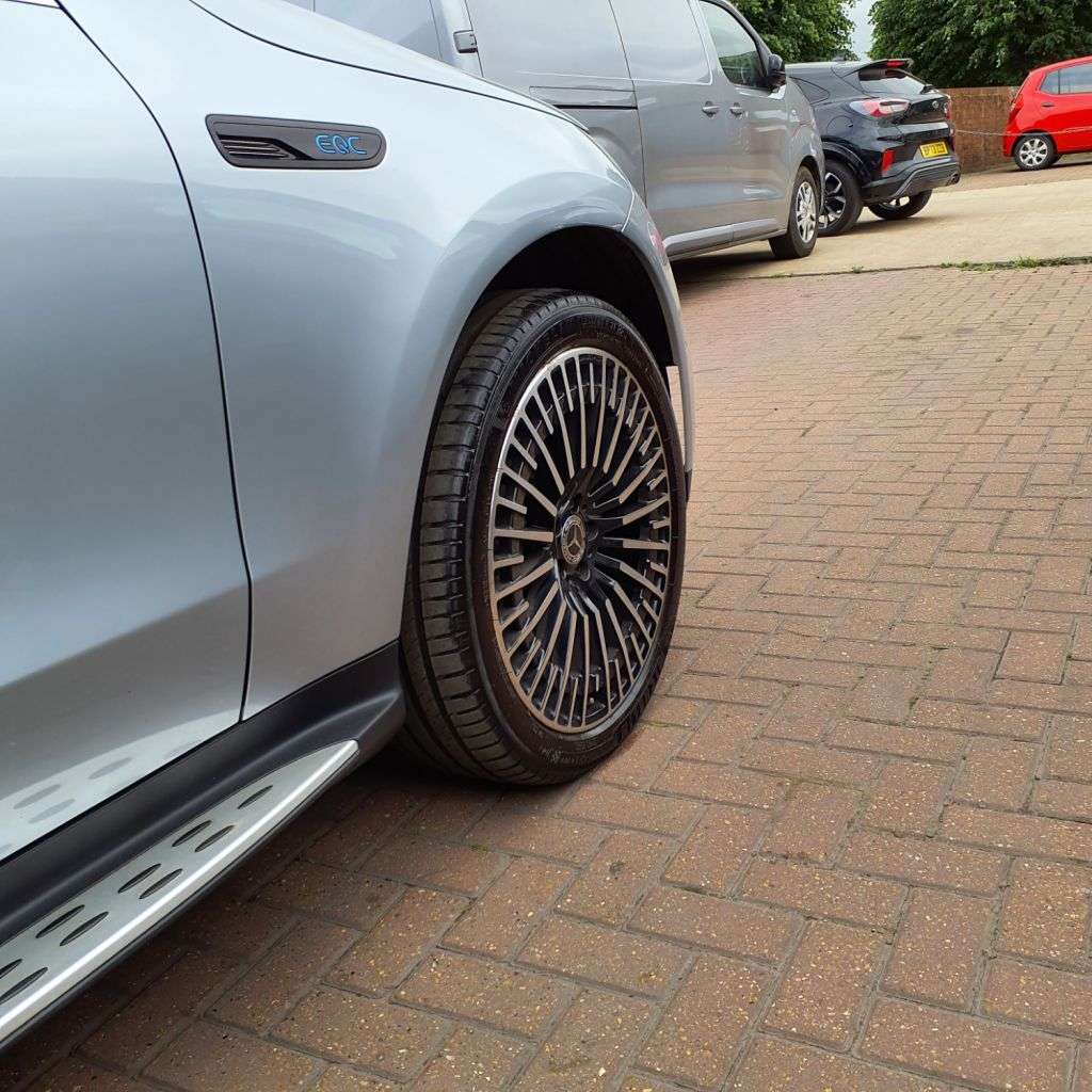 2021 MERCEDES-BENZ EQC 2021 MERCEDES-BENZ EQC