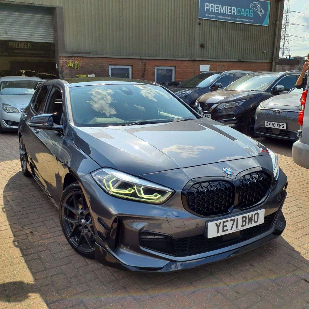 A 2021 BMW 1 SERIES 1.5 118i M Sport (LCP) Hatchback 5dr Petrol DCT Euro 6 (s/s) (136 ps) 6 MON A 2021 BMW 1 SERIES 1.5 118i M Sport (LCP) Hatchback 5dr Petrol DCT Euro 6 (s/s) (136 ps) 6 MON