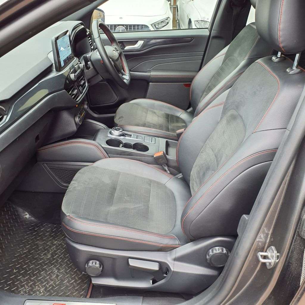 A 2022 FORD KUGA 2.5 Duratec 14.4kWh ST-Line X Edition SUV 5dr Petrol Plug-in Hybrid CVT Eur A 2022 FORD KUGA 2.5 Duratec 14.4kWh ST-Line X Edition SUV 5dr Petrol Plug-in Hybrid CVT Eur