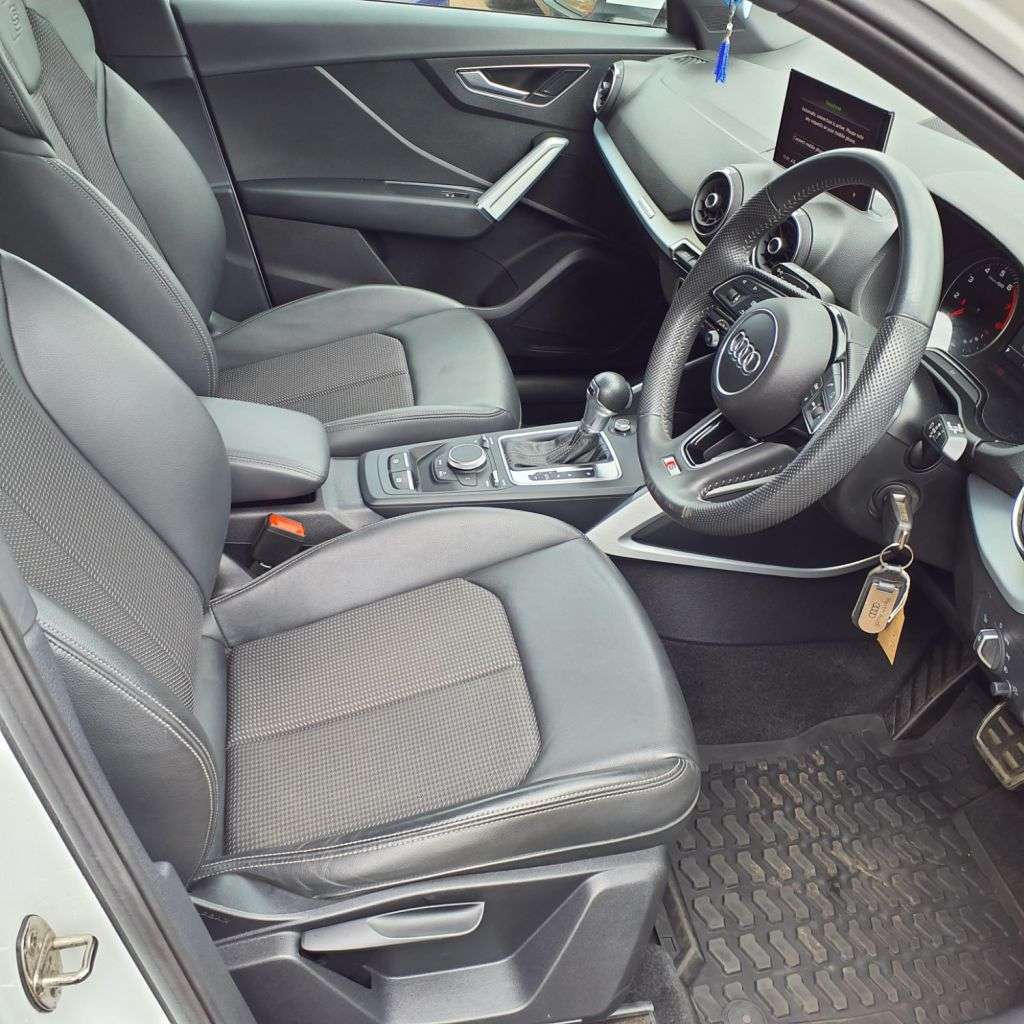 2019 AUDI Q2 2019 AUDI Q2