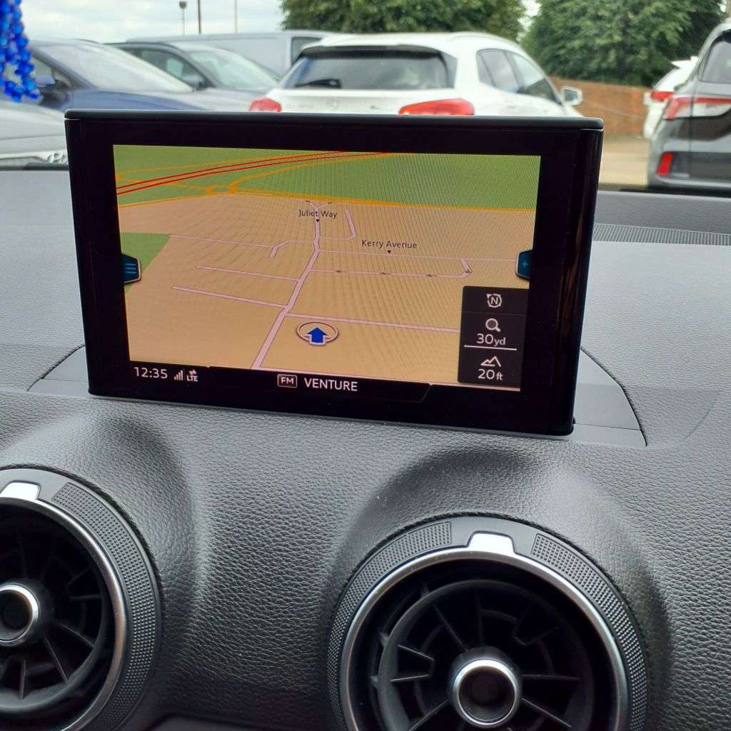 2019 AUDI Q2 2019 AUDI Q2