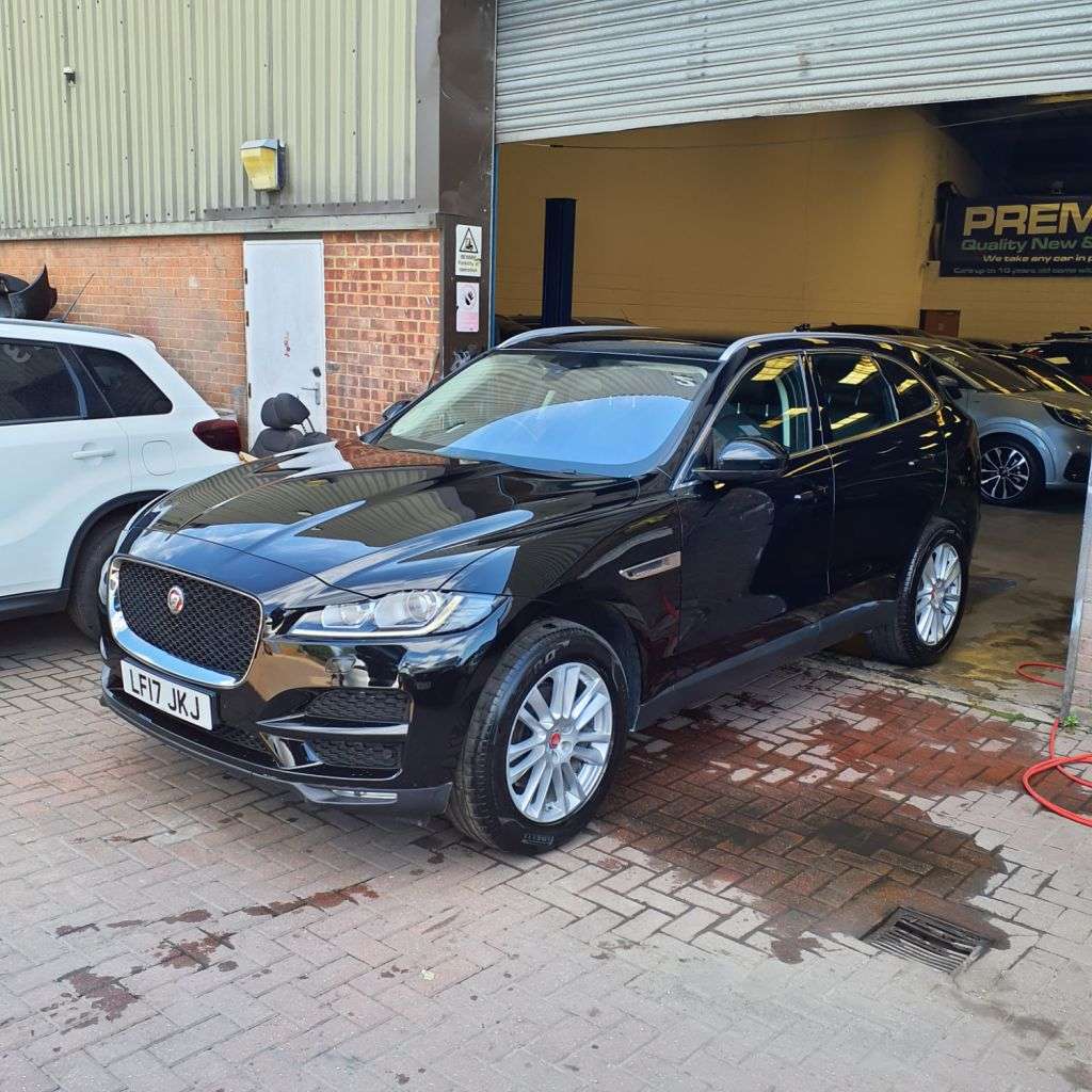 2017 JAGUAR F-PACE 2017 JAGUAR F-PACE