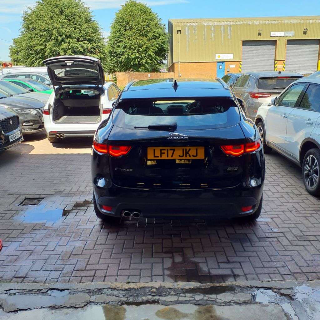 2017 JAGUAR F-PACE 2017 JAGUAR F-PACE