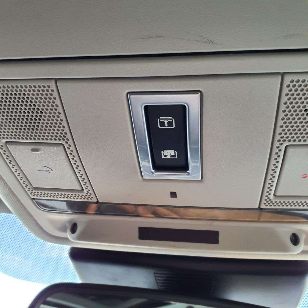 2017 JAGUAR F-PACE 2017 JAGUAR F-PACE