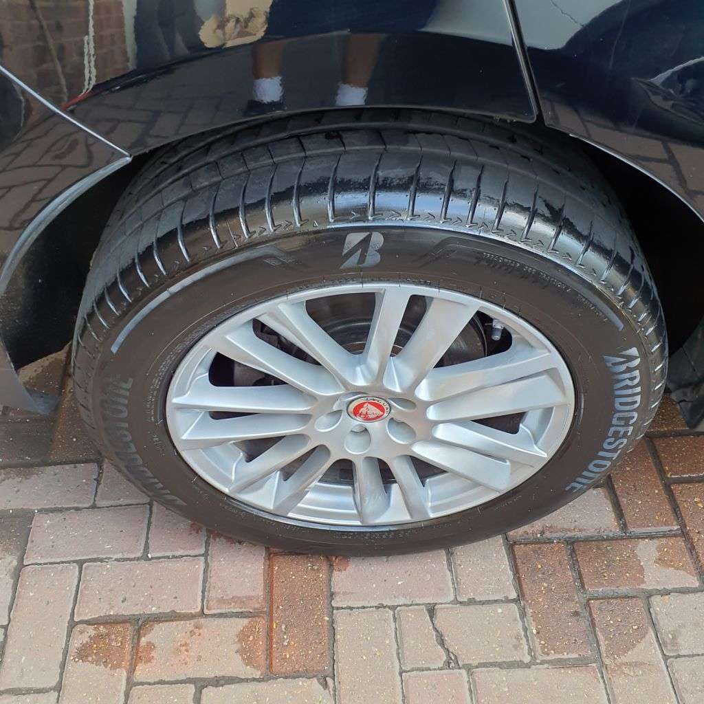 2017 JAGUAR F-PACE 2017 JAGUAR F-PACE