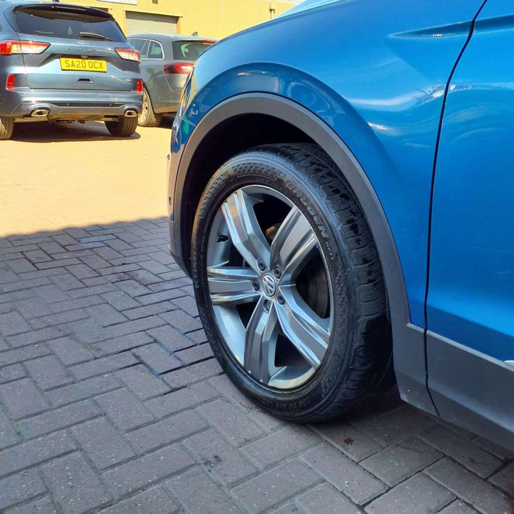 2020 VOLKSWAGEN TIGUAN 2020 VOLKSWAGEN TIGUAN