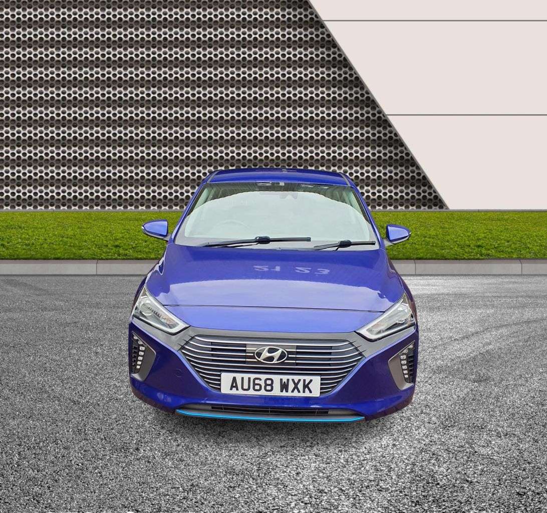 A 2018 HYUNDAI IONIQ 1.6 h-GDi GPF Premium Hatchback 5dr Petrol Hybrid DCT Euro 6 (s/s) (141 ps) A 2018 HYUNDAI IONIQ 1.6 h-GDi GPF Premium Hatchback 5dr Petrol Hybrid DCT Euro 6 (s/s) (141 ps)