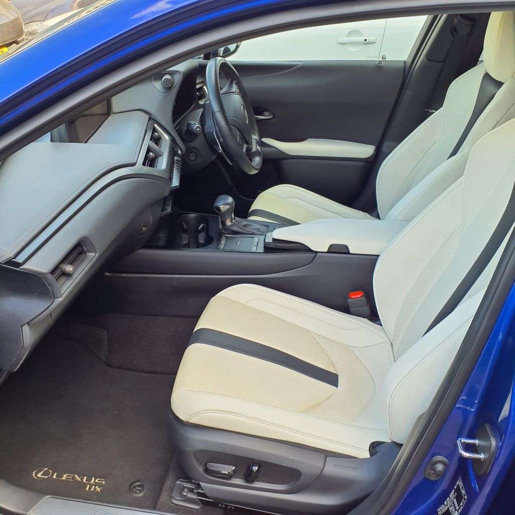 2022 LEXUS UX 2022 LEXUS UX