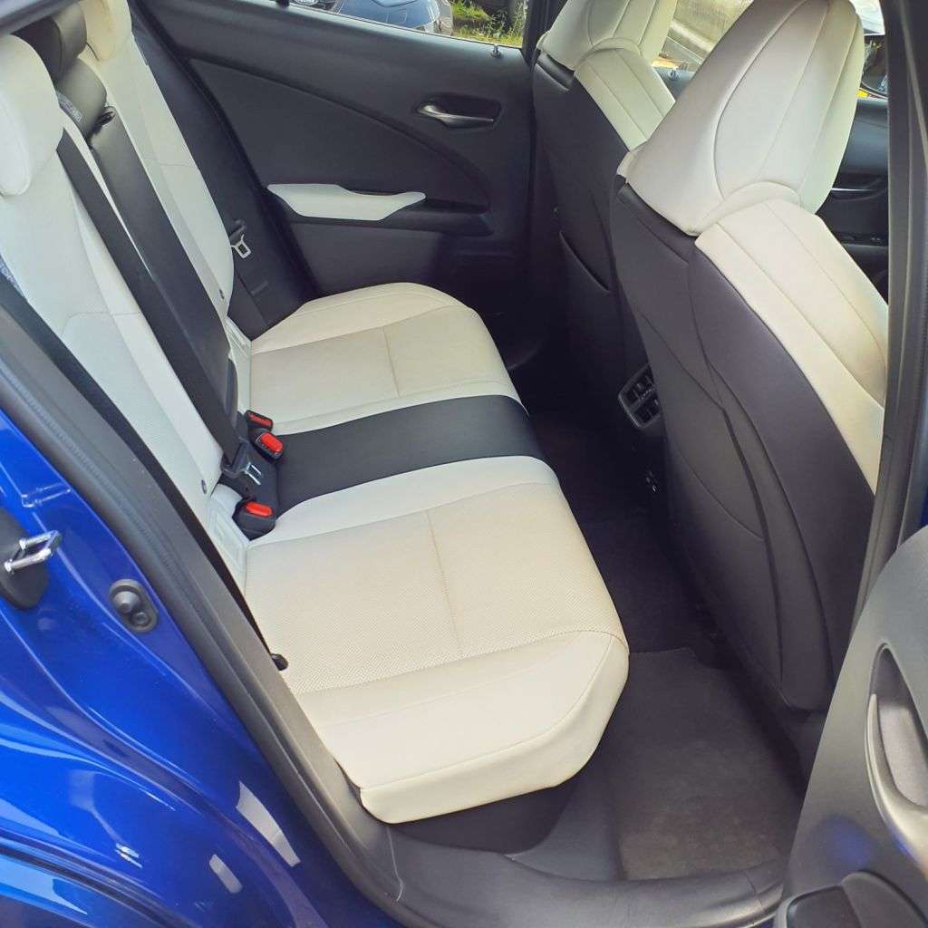 2022 LEXUS UX 2022 LEXUS UX