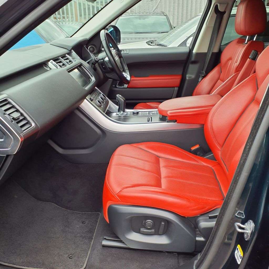 A 2016 LAND ROVER RANGE ROVER SPORT 3.0 SD V6 HSE Dynamic SUV 5dr Diesel Auto 4WD Euro 6 (s/s) (306 ps) TIMING A 2016 LAND ROVER RANGE ROVER SPORT 3.0 SD V6 HSE Dynamic SUV 5dr Diesel Auto 4WD Euro 6 (s/s) (306 ps) TIMING