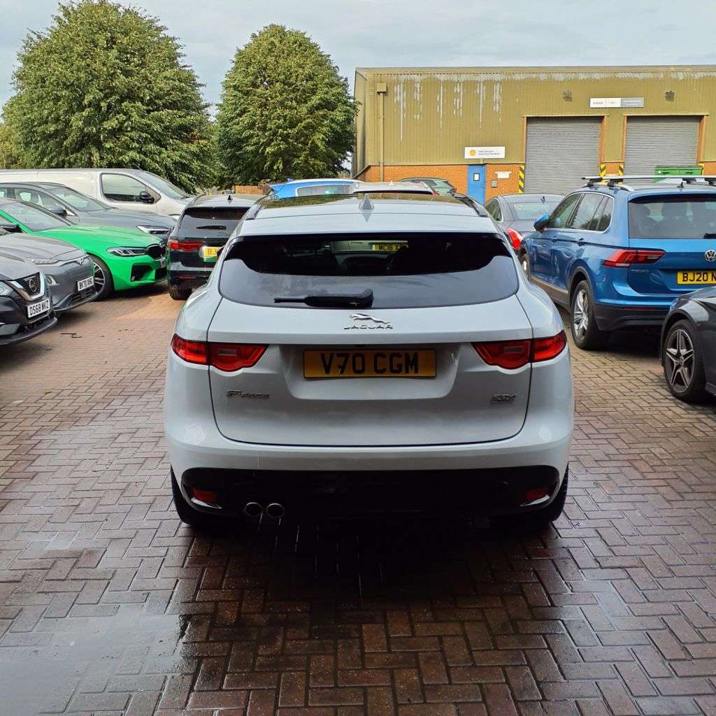 2017 JAGUAR F-PACE 2017 JAGUAR F-PACE