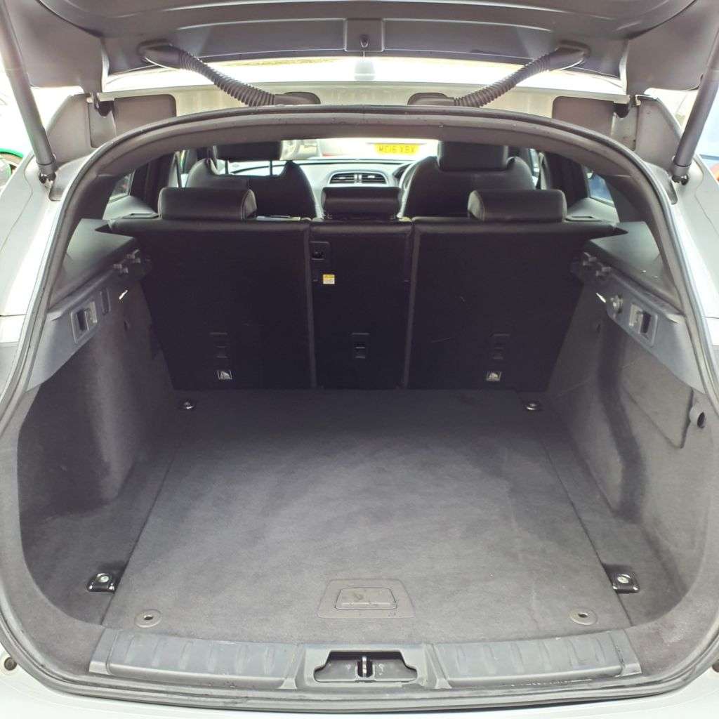 2017 JAGUAR F-PACE 2017 JAGUAR F-PACE