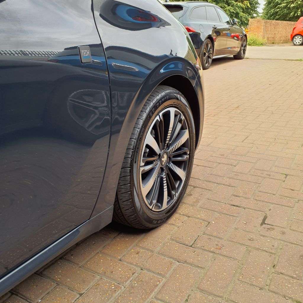 2018 PEUGEOT 208 2018 PEUGEOT 208