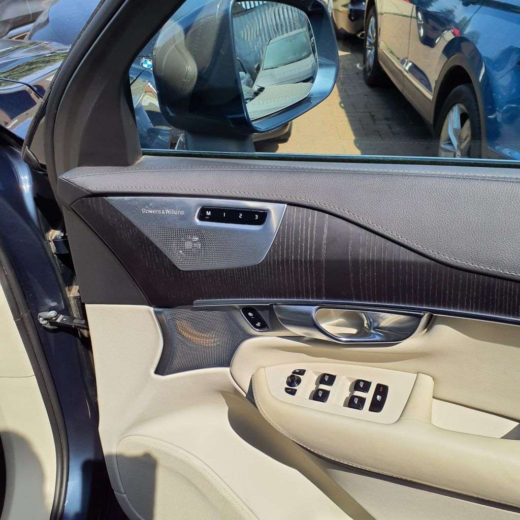 2020 VOLVO XC90 2020 VOLVO XC90