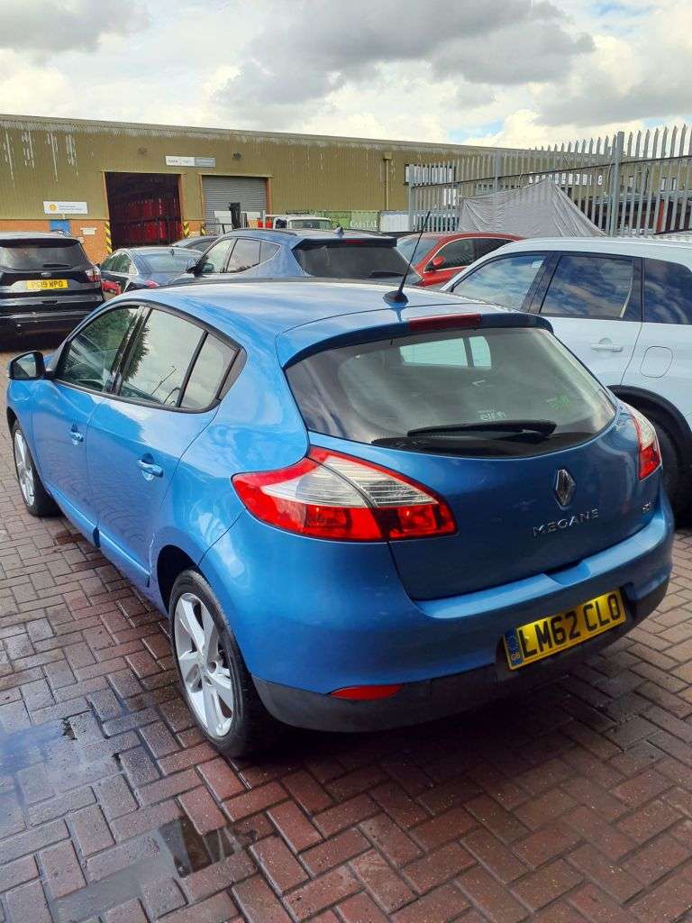 2012 RENAULT MEGANE 2012 RENAULT MEGANE