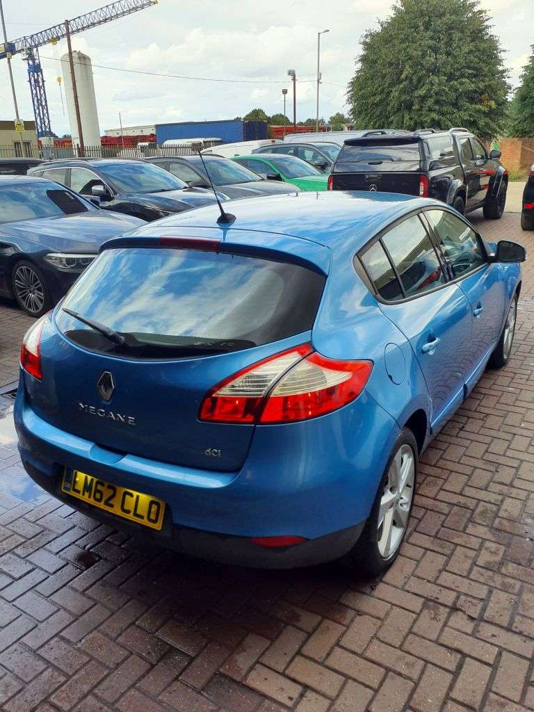 2012 RENAULT MEGANE 2012 RENAULT MEGANE