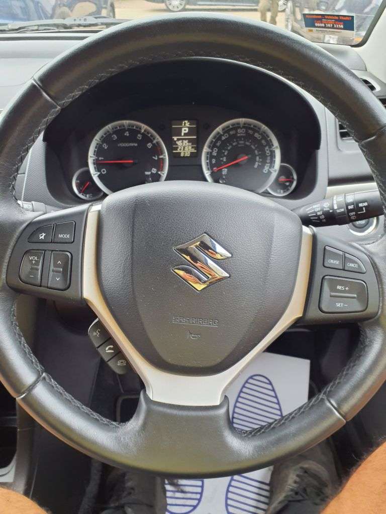 2014 SUZUKI SWIFT 2014 SUZUKI SWIFT