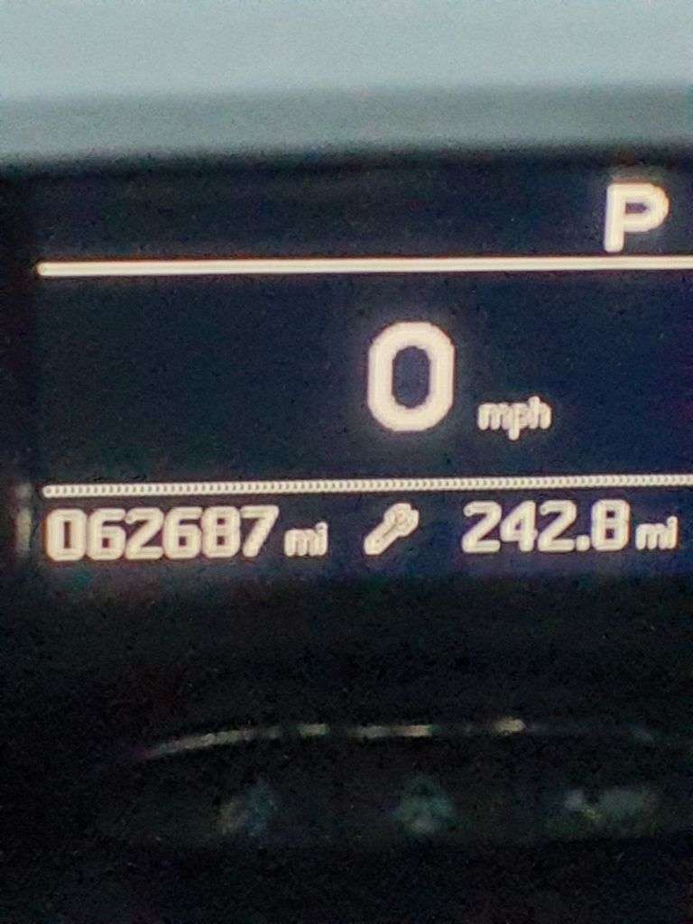 2017 PEUGEOT 2008 2017 PEUGEOT 2008