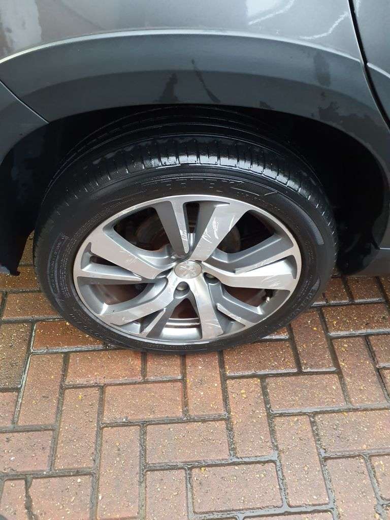 2017 PEUGEOT 2008 2017 PEUGEOT 2008