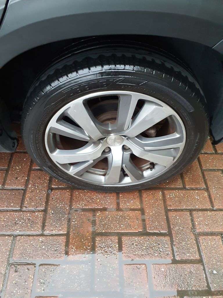 2017 PEUGEOT 2008 2017 PEUGEOT 2008