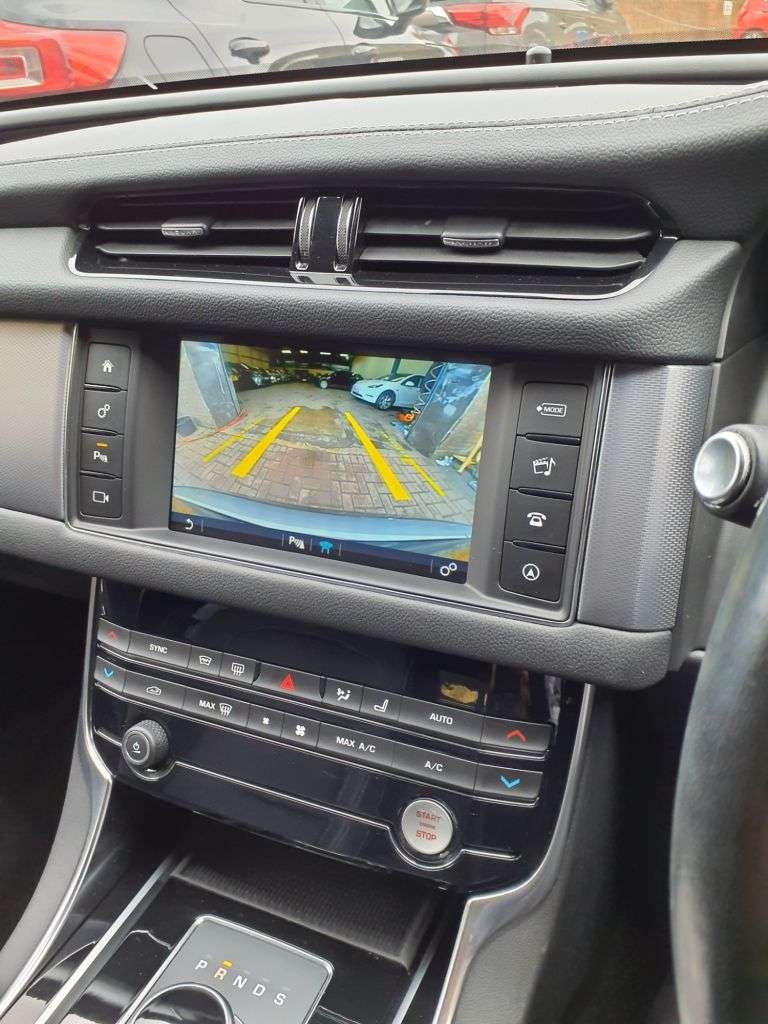 2018 JAGUAR XF 2018 JAGUAR XF