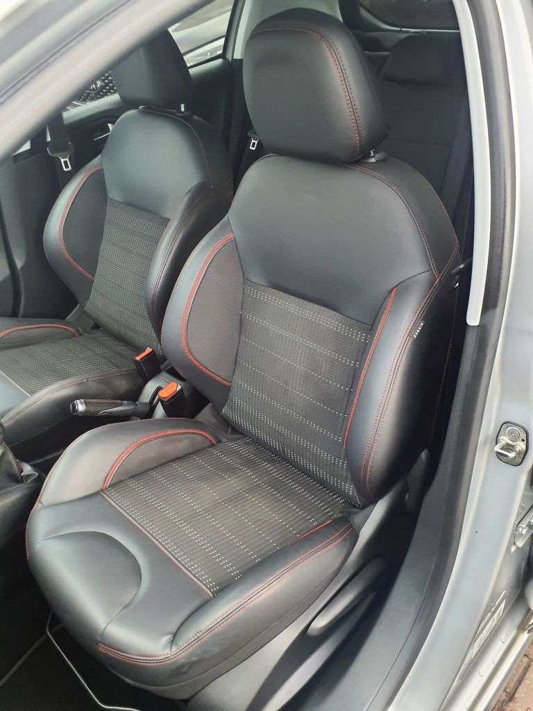 2018 PEUGEOT 208 2018 PEUGEOT 208
